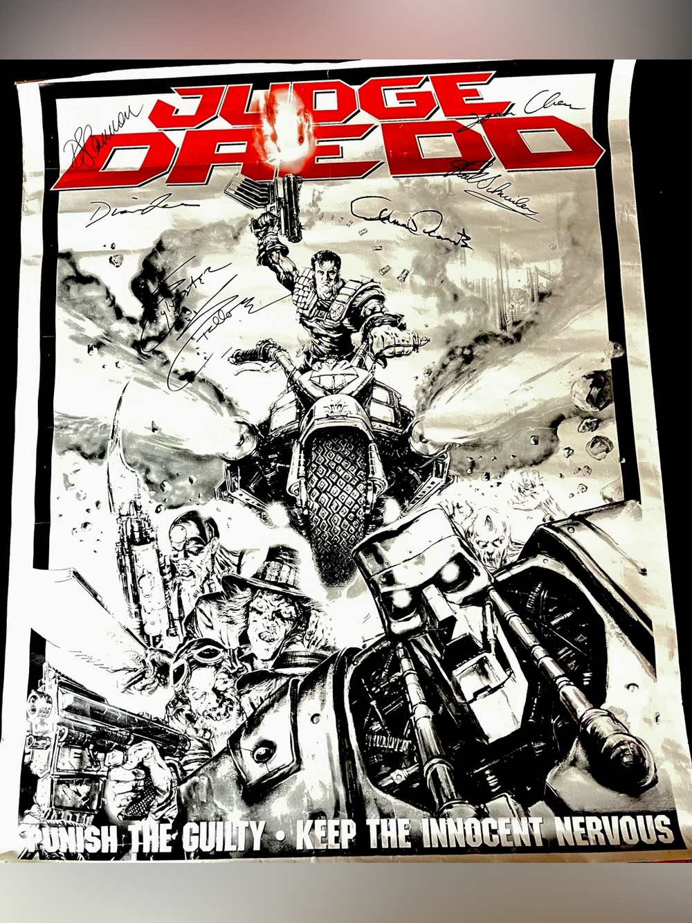 1995 Sylvestor Stallone Judge Dredd Movie poster. 23 x 29.